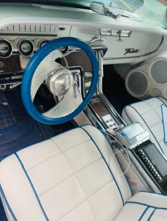 Ford Thunderbird 1966 - $55,000 (Brooklyn)63441314857345122