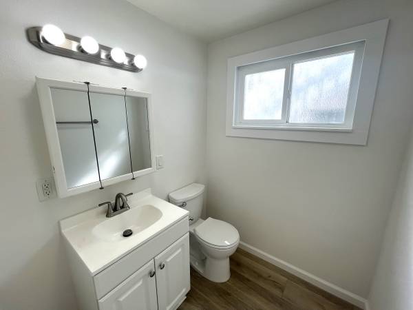 $2,600 / 1br - 500ft2 - Upgraded, 1BD/1BA Neptune Ave: Steps to Moonlight & Stonesteps Beaches (Encinitas)63701744057089123