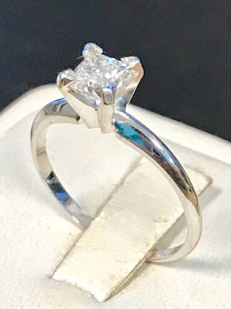 White gold princess cut diamond solitaire 1