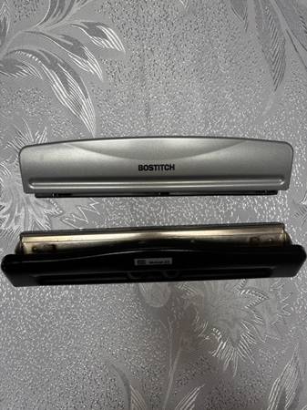 Three-Hole Punch 2 pcs, Silver/Black 1