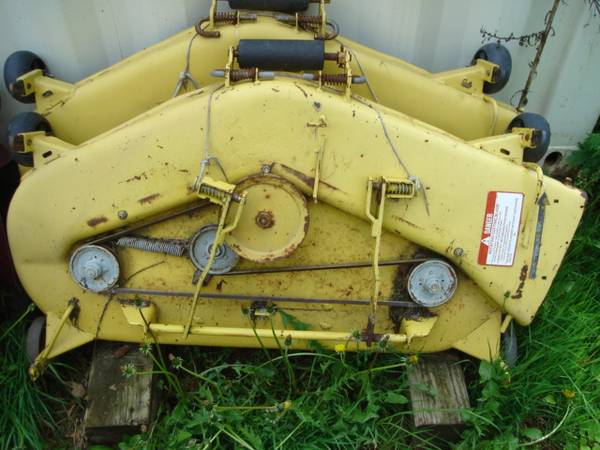 John Deere 318 46 "" mower deck 1
