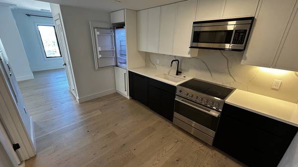 $2,725 Luxury Studio-River Views, HighEnd Finishes, Amazing Amenities! NO FEE (Brighton)63996691097987120