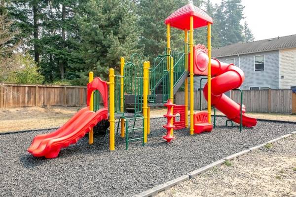 $2,720 / 3br - 1447ft2 - Dishwasher, On-site Maintenance, 3/BD 2.5/BA (18111 25th Ave NE, Marysville, WA)63688295896195121