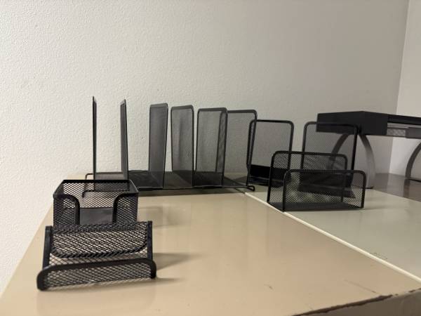 Metal Mesh Office Desk Set 1