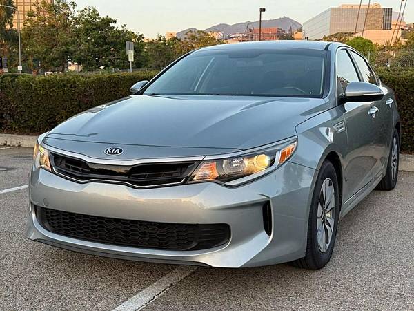 2017 Kia Optima Hybrid Premium Sedan 4D - $10995.0063615926295171122