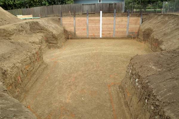 Need Excavation or Hauling Done Soon? Call Today 1