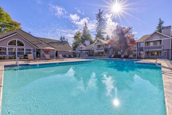 TMLP 13-mo. | Start Fall off in your new apartment home with a POOL VIEW!! 1