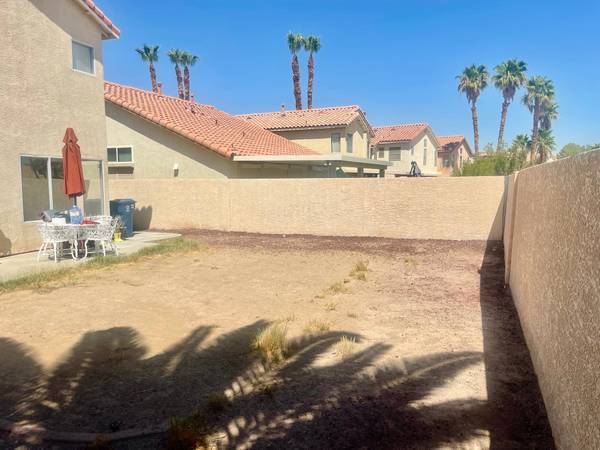 $495,000 / 4br - Excelente ubicación    4 habitaciones más ESTUDIO GRANDE (Silverado Ranch Las Vegas)63859499655043124