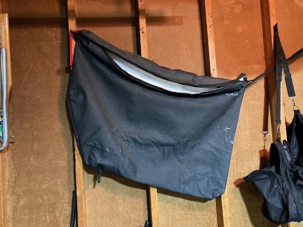 Jeep soft top window storage bag 1
