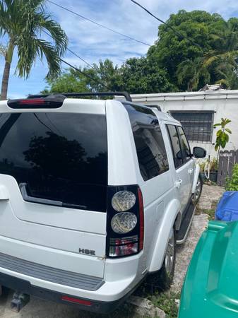 Land Rover - $8.000 (Nmb)63469593633921123