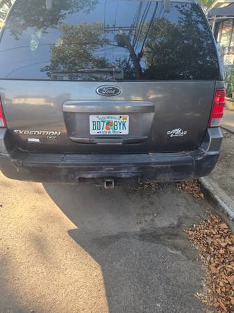 2003 Ford expedition XLT off road 4x4 - $1,500 (Ozone park)63470616423681122