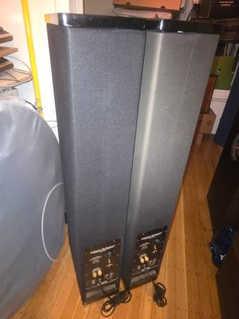 Definitive Technology BP2006 Bipolar Tower Speakers 1