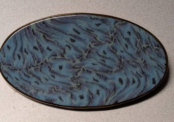 Oval ceramic brooch, light blue 1