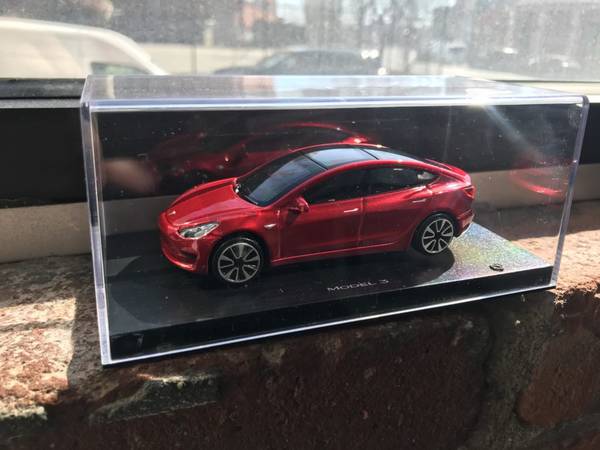 Tesla’s “something special” diecast gift model 3 1