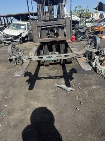 2013 Nissan Sentra loaded rear beam axle $300 1