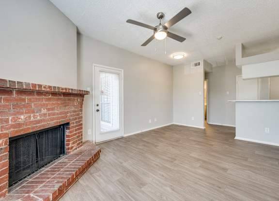 $1,390 / 2br - 900ft2 - Gazebo sundeck, Two Sparkling Blue s, Refrigerator (1400 Esters Rd, Irving, TX)63796326864257123