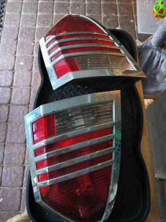 300 Chrysler C. 2005-6-7 Chrome Trimmed Tail Lights 1