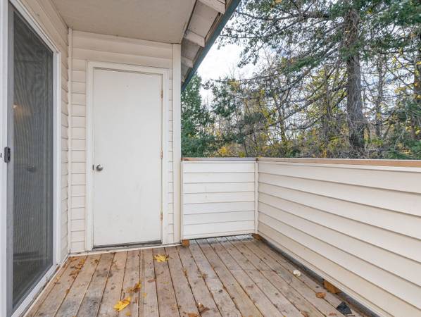 $1,350 / 2br - 800ft2 - 24/7 Maintenance, Assigned Parking, Pet Friendly (805 NE Kane Dr, Gresham, OR)63831771961089123