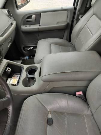 2005 Ford Expedition - $1,80063470603318529121