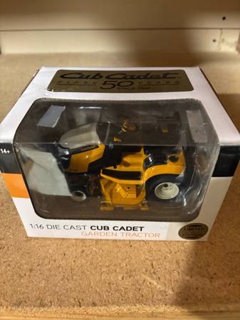 Die cast cub cadet garden tractor 1