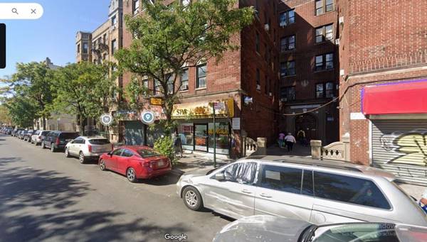 $5,800,000 / 3br - 4950050ft2 - BOSTON RD APARTMENT-WITH 51 UNITS 4 STORES 10% CAP & 6.5 X RR (BRONX)63809042477569123