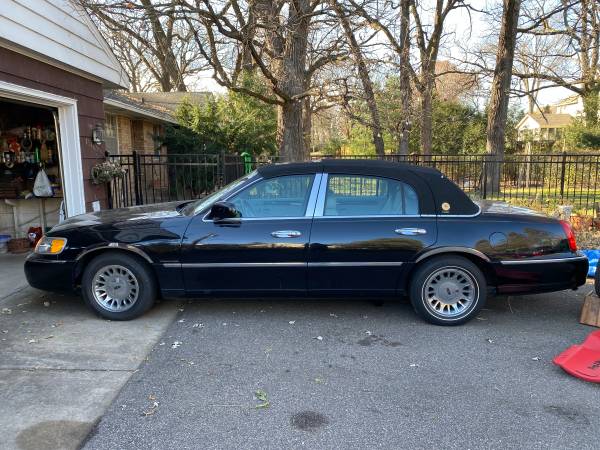 1999 Cartier Designer Edition Lincoln Town Car 1
