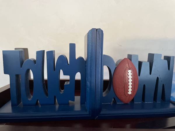 Book ends set of 2 1