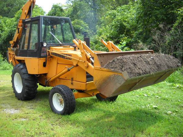 CASE backhoe 1