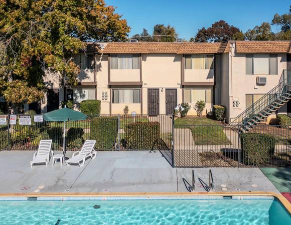 Estudio de $1,325 + 500 de descuento por mudanza. Cocina grande y conveniente, centro de lavandería en el lugar (Sacramento)63228460331779124