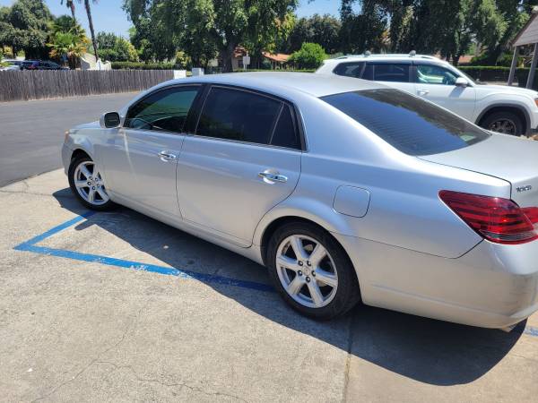 2008 Toyota Avalon Limited 198K 29MPG ice cold AC runs excellent - $6,600 (Chico)63617708427779123