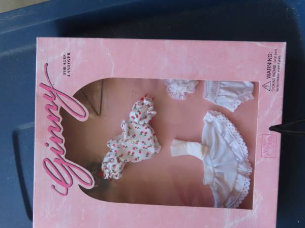 8" Ginny doll outfit 1