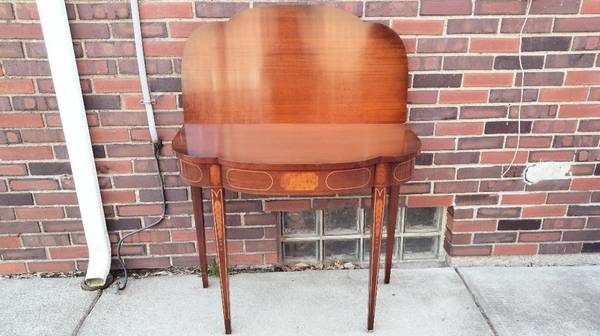 Inlaid Mahogany Federal Game Table 1