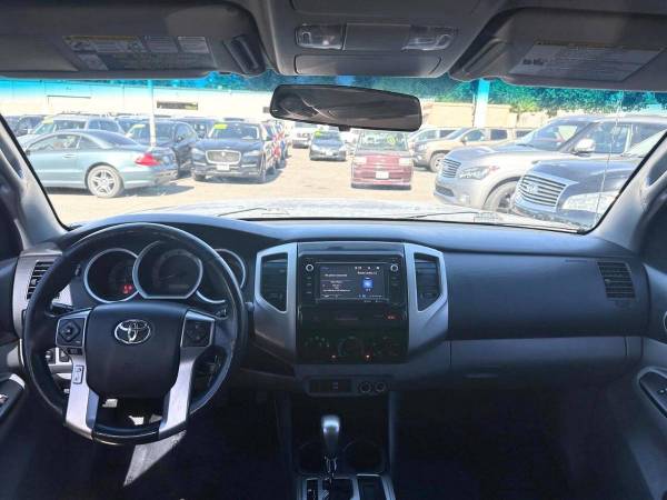 2015 Toyota Tacoma PreRunner 4x2 - Photo 13