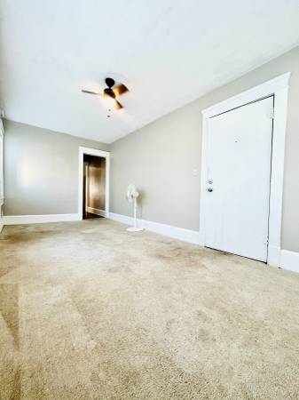 $1,200 / 1br - $1,200 / 1br - 1 Bed 1 Bath Apartment Steps from the Beach!! (Daytona Beach)63791575717507123