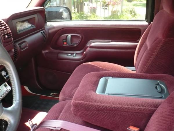 1998 GMC 2500 HD - $17,500 (wickliffe)63513623054723122