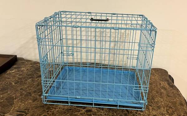 MidWest iCrate Dogs/Cats Crate. 1