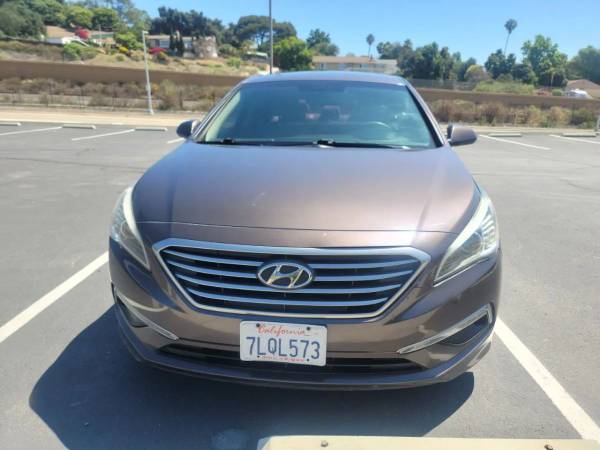 2015 Hyundai Sonata - Financing Available! - $6950.00 (Vista)63624731970049123