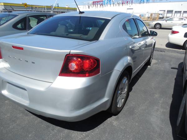 2012 DODGE AVENGER SE Auto  Runs and drives great! Only 117K miles! - $5,000 (1st Stop Pawtucket)63478979536003124