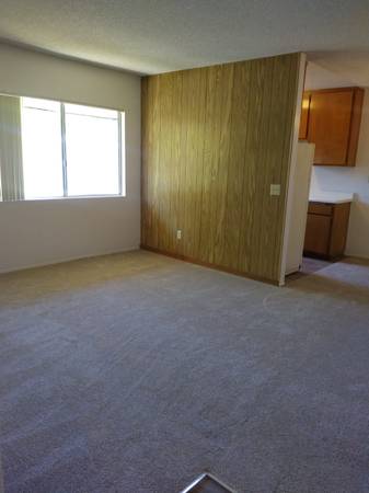 $1,850 / 1hab - 625ft2 - PISO DE UNA HABITACIÓN Y UN BAÑO EN COMPLEJO PEQUEÑO (CHULA VISTA)63621380523651123