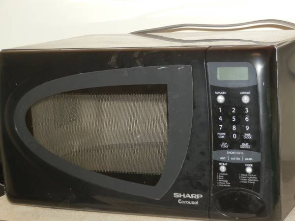 SHARP MICROWAVE MODEL # R-209HK 1