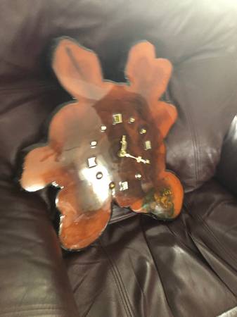 CYPRESS CLOCK 1