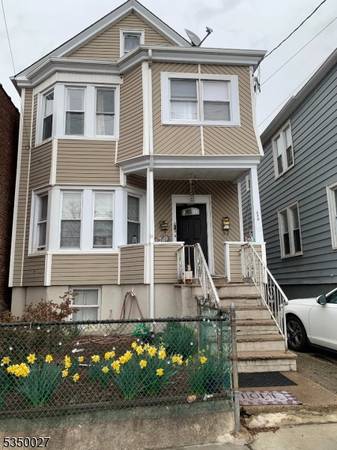 This will definitely get your attention!  Multi-Family Home in Garfield City. 5 1