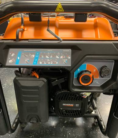 GENERAC GP6500E DF DUAL FUEL ELECTRIC START 6500 WATT GENERATOR LIKE NEW 1