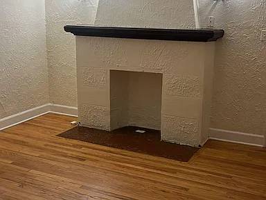 $736 / 2br - 850ft2 - Peaceful 2BR Upper-Floor Apartment with In-Building Laundry (6626 Payne Ave #2, Dearborn, MI)64018939954433123