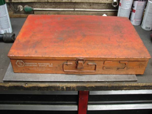 PARTS CABINET - 24 BINS 1