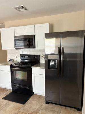 $650 / 3br - 🏡 Cozy 1BR/1BA Spot in Chillicothe – $650/mo (𝐄 𝟓𝐭𝐡 𝐒𝐭)63785635394305121