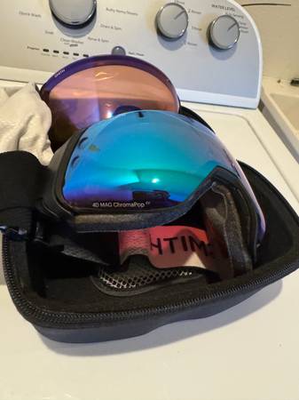 Smith 4D Mag goggles 1