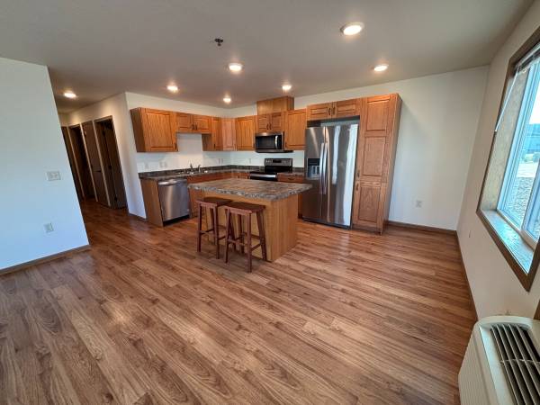$995 / 2br - 900ft2 - 158 Terrence St. #4 - Chippewa Falls, WI - Available Now (Chippewa Falls, WI)63845959212929121