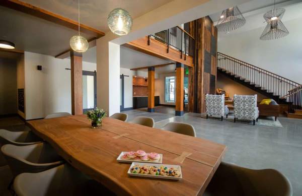 $2,522 / 1br - 771ft2 - Internet Ready, Featured amenity63934419893378121
