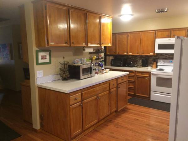 $650 / 1br - Portland Guesthouse Furnished Room (Hawthorne District - Welcome Home)63914738628226121